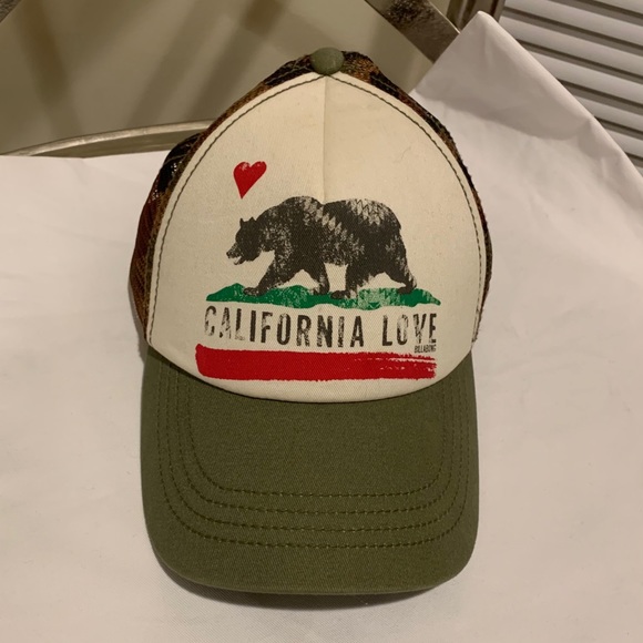 Billabong Accessories - Billabong Cali Love SnapBack